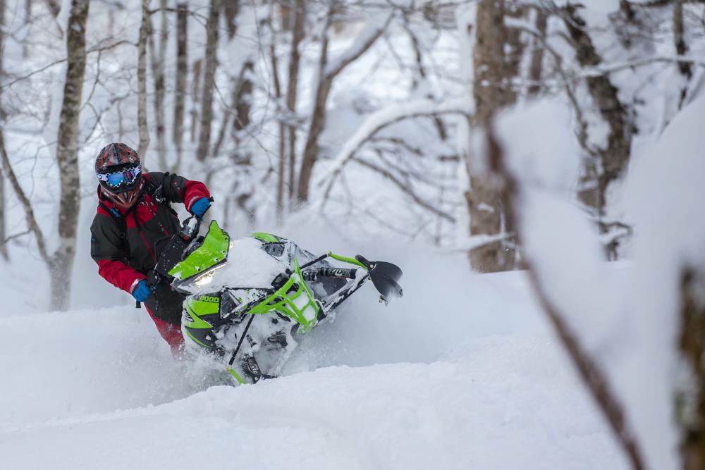 Snowmobile experience at Fukushima Washikura mountain (90 minutes a session) 4